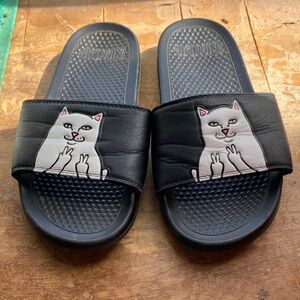 Rip n Dip Black Cat Slide Sandals Size 8